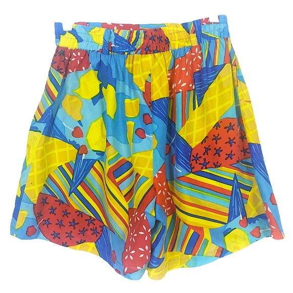 VINTAGE Oscar de la Renta Postmodern “Cherry Lemonade” Print Silk Bermuda Short - Picture 3 of 5